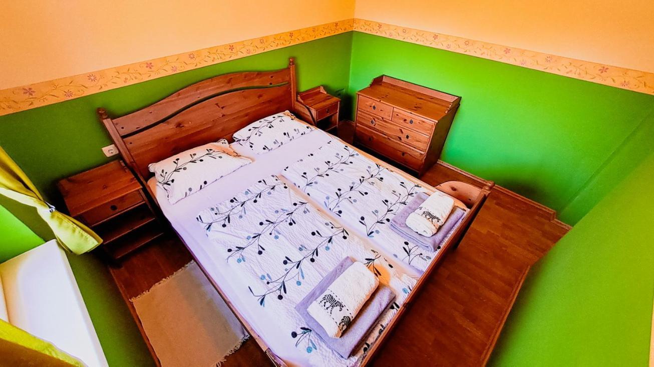 Zalan Apartmann *